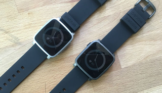 El Pebble Time 2, en plata y en negro